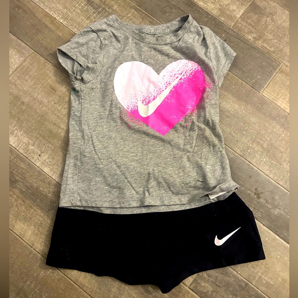 Nike Toddler Girl Set